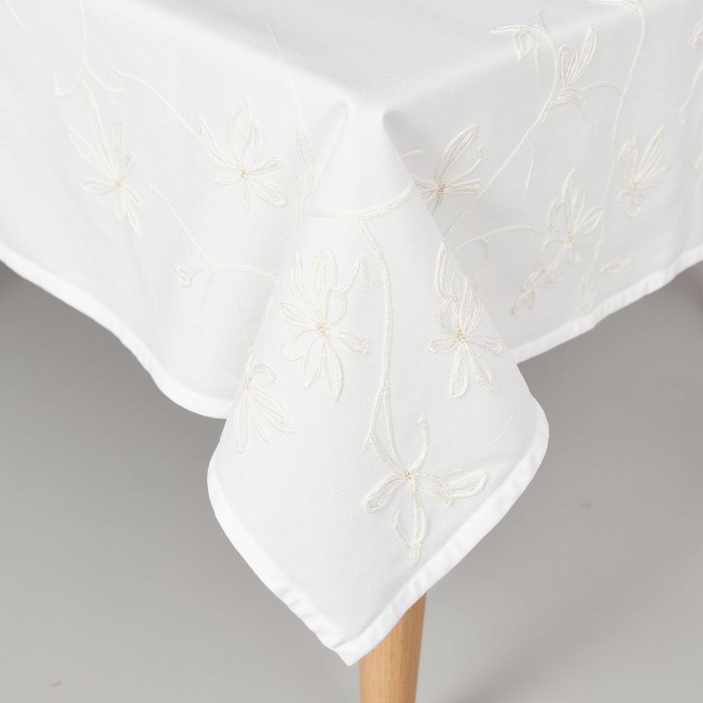 Floral Zara Home Tablecloth